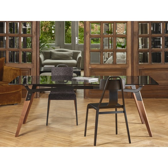 TABLE_21 NOYER VERRE FUMÉ